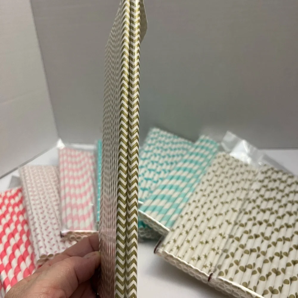 Party Staple. Paper straws. New. Nine packs of 25.